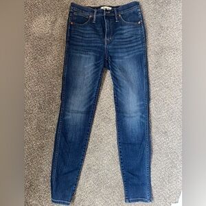 Madewell 10” High Rise Skinny Jean. Size 28